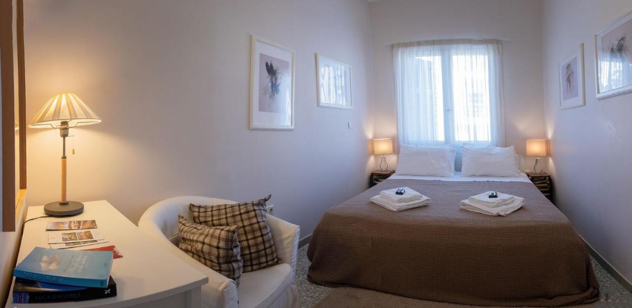 Angelinas Quarters - Kalamata Mediterranean Villas ภายนอก รูปภาพ