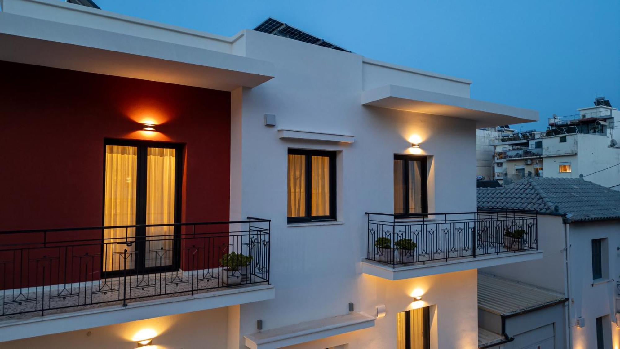 Angelinas Quarters - Kalamata Mediterranean Villas ภายนอก รูปภาพ